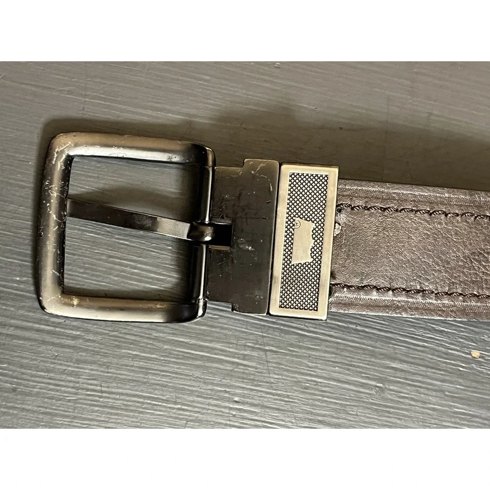 Levi's Reversible‎ Belt  31 Inch Black/Brown Excellent